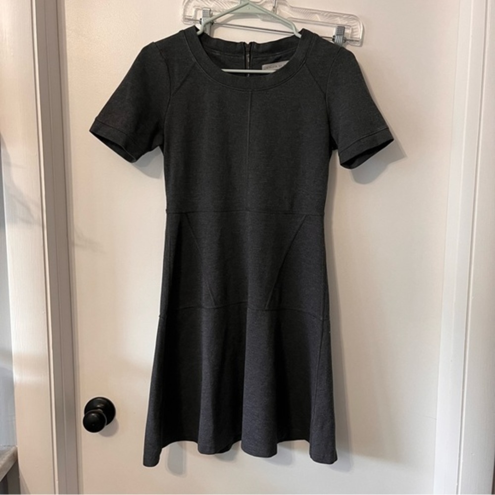 Athleta Gray Short Sleeve Fit and Flare Activewear Dress XS